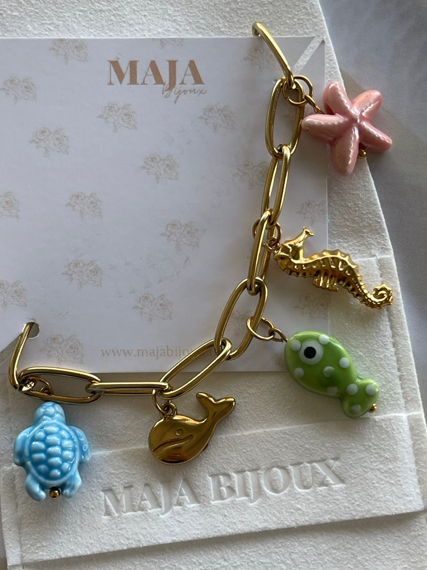 Charm N*84