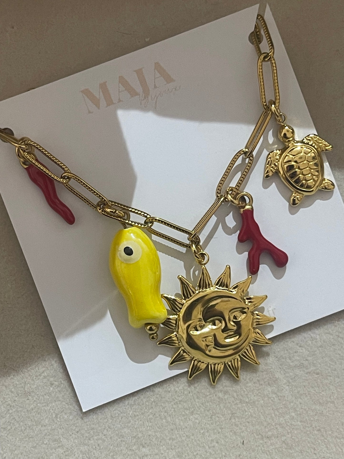 Charm N*152